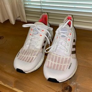 Mens, 8 1/2 Adidas UltraBoost